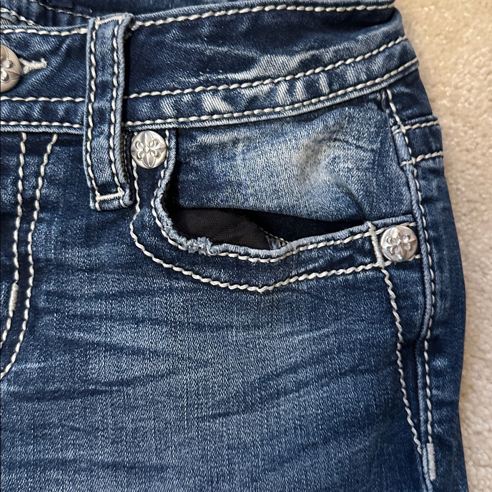 Miss Me Mid rise Boot cut jeans 26 X 32 - Picture 16 of 16
